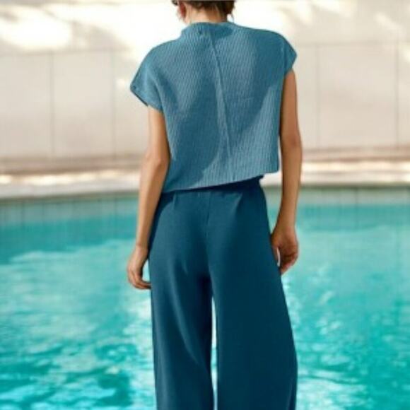 Short Sleeve Sweater and Pant Set - Picture 6 of 8